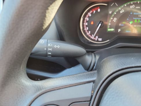 Used 2023 Toyota RAV4 LE image 31