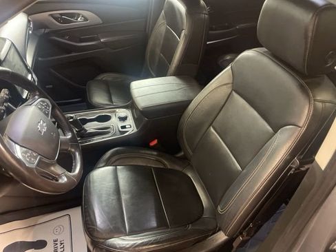 Used 2020 Chevrolet Traverse RS w/ LPO, Floor Liner Package image 15