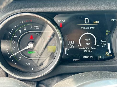 Used 2023 Jeep Wrangler Unlimited Sahara w/ Cold Weather Group AWD/4WD image 13
