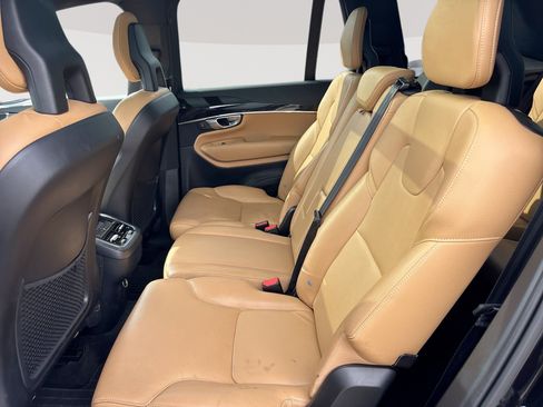 Used 2018 Volvo XC90 T6 Momentum w/ Convenience Package AWD/4WD image 26