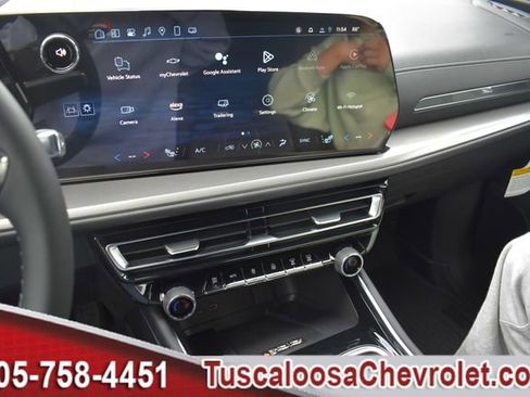 New 2025 Chevrolet Traverse LT w/ Driver Confidence Package image 28