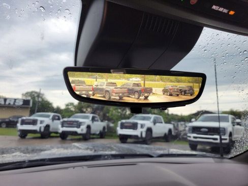 Used 2024 GMC Sierra 2500 Denali w/ Denali Reserve Package image 22