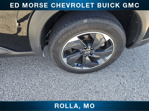 Used 2025 Nissan Rogue SV FWD image 10