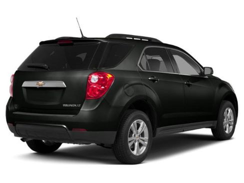 Used 2015 Chevrolet Equinox LT w/ Driver Convenience Package image 2