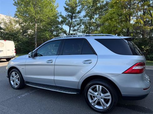 Used 2012 Mercedes-Benz ML 350 BlueTEC 4MATIC image 8