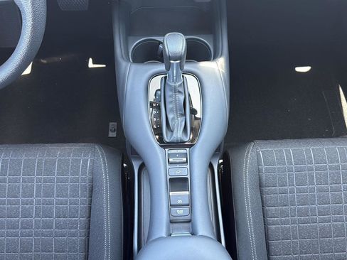 Used 2023 Honda HR-V LX image 16