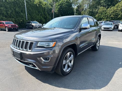Used 2014 Jeep Grand Cherokee Overland w/ Advanced Technology Group AWD/4WD image 7