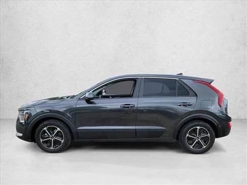 Used 2023 Kia Niro LX FWD image 8