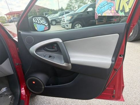Used 2006 Toyota RAV4 Limited AWD/4WD image 30