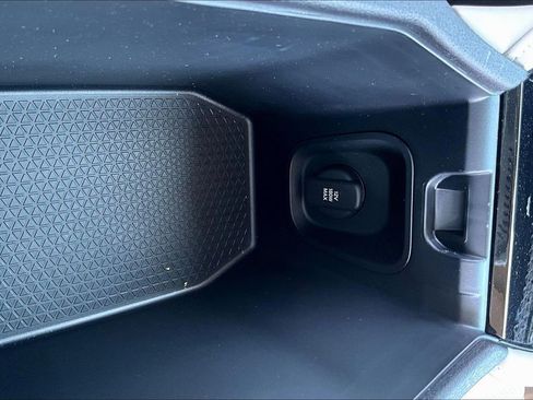 Certified 2025 Honda Accord Touring image 16