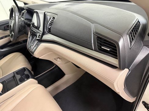 Used 2019 Honda Odyssey EX image 38