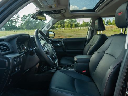 Used 2024 Toyota 4Runner TRD Off-Road Premium w/ Moonroof Package AWD/4WD image 12