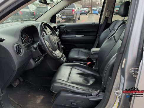 Used 2017 Jeep Compass High Altitude image 10