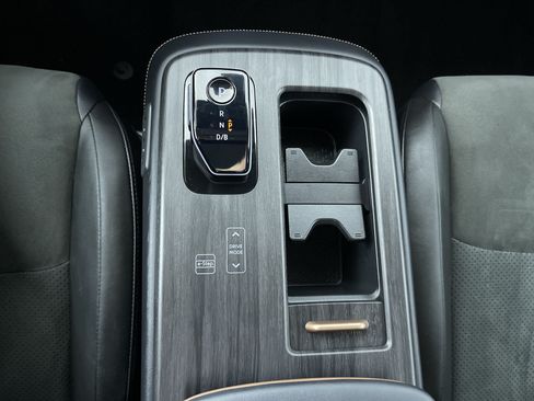 Certified 2023 Nissan Ariya AWD image 22