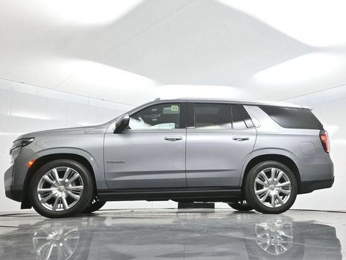 Used 2024 Chevrolet Tahoe High Country AWD/4WD image 7