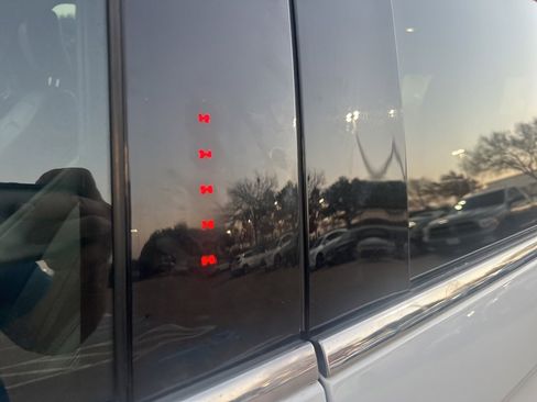 Used 2018 Ford Expedition Limited image 13