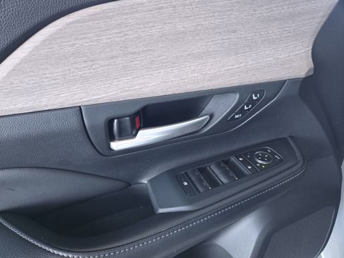 Used 2024 Toyota Grand Highlander Limited image 11