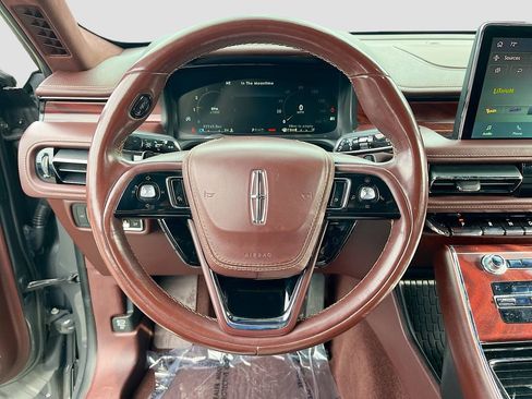 Used 2020 Lincoln Aviator Black Label w/ Dynamic Handling Package image 11