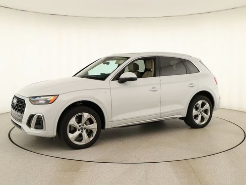 Certified 2023 Audi Q5 2.0T Premium Plus w/ Premium Plus Package AWD/4WD image 13