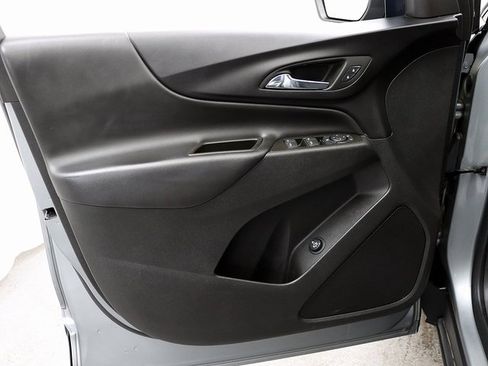 Used 2023 Chevrolet Equinox LT image 22