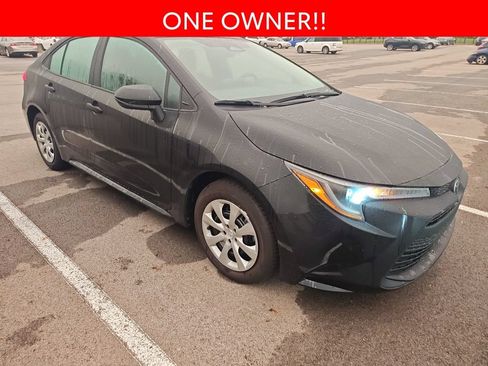 Used 2026 Toyota Corolla LE FWD image 3