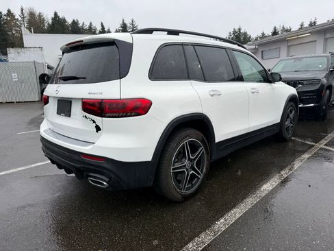 Used 2021 Mercedes-Benz GLB 250 4MATIC image 3