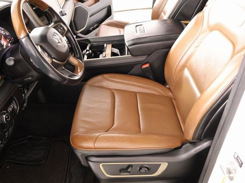 Used 2022 RAM 1500 Limited w/ Bed Utility Group image 12