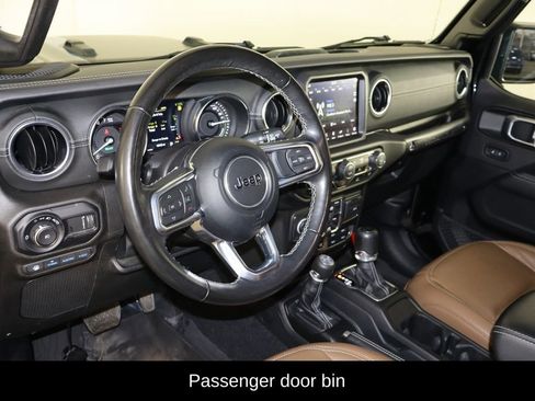 Used 2023 Jeep Wrangler Unlimited Rubicon 4xe w/ Cold Weather Group AWD/4WD image 23