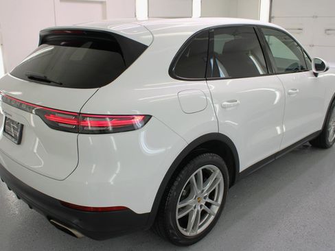 Used 2020 Porsche Cayenne AWD/4WD image 8