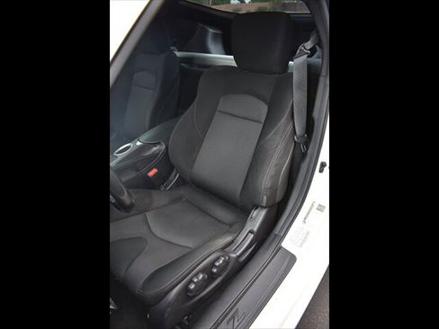 Used 2016 Nissan 370Z Coupe image 17