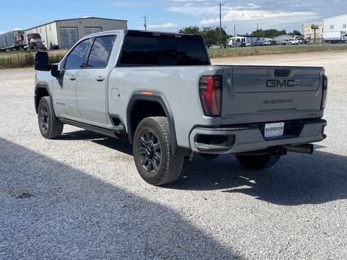 Used 2025 GMC Sierra 2500 AT4 w/ AT4 Premium Plus Package AWD/4WD image 8