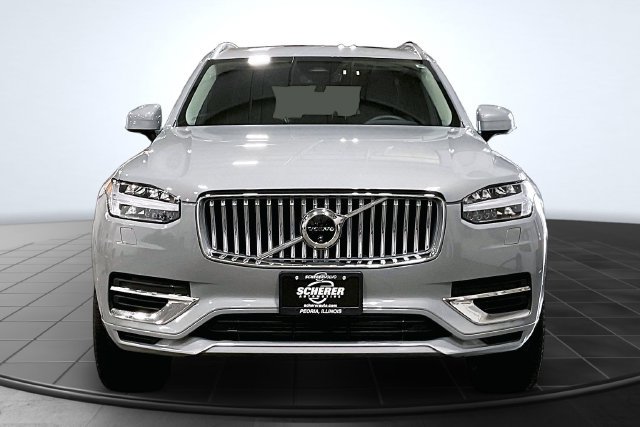 Certified 2025 Volvo XC90 T8 Plus w/ Protection Package Premier AWD/4WD image 4