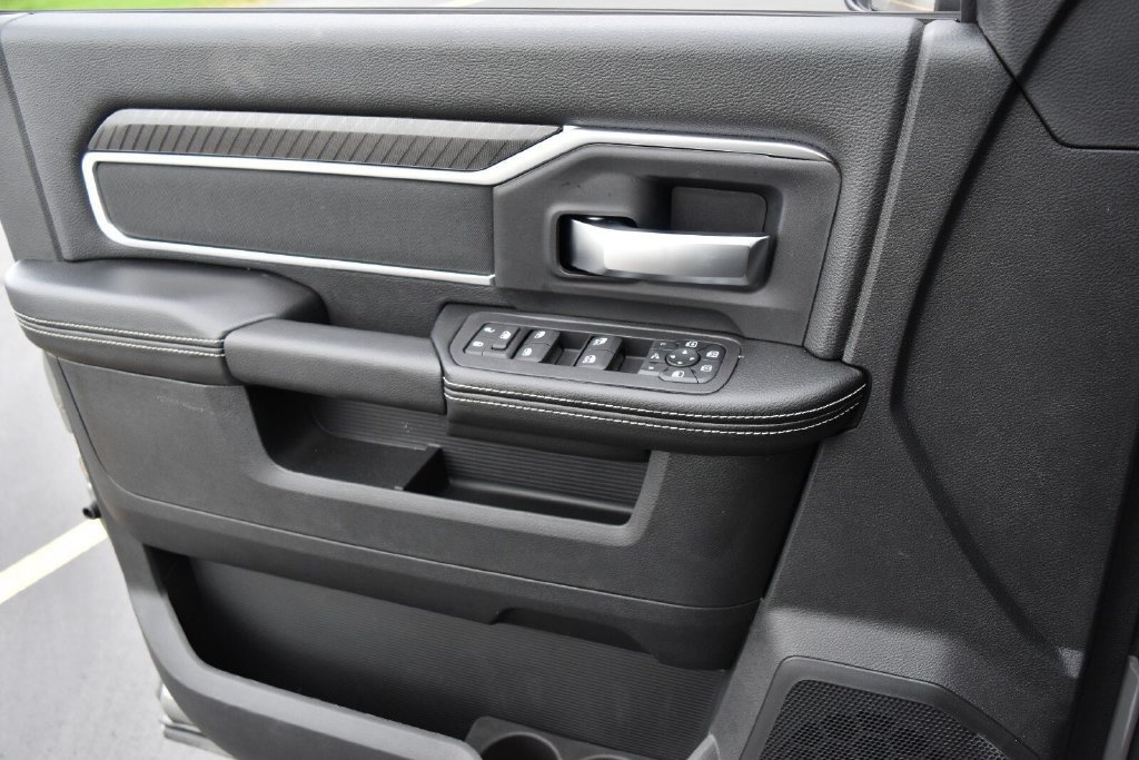 New 2026 RAM 3500 Big Horn AWD/4WD image 26