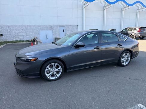 Used 2023 Honda Accord LX image 2