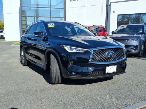 Certified 2023 INFINITI QX50 Luxe image 3