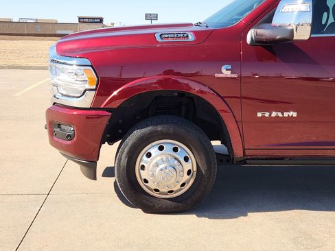 Used 2024 RAM 3500 Limited image 9