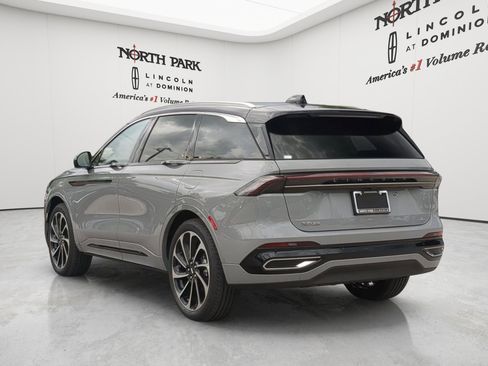 New 2026 Lincoln Nautilus Black Label AWD/4WD image 5