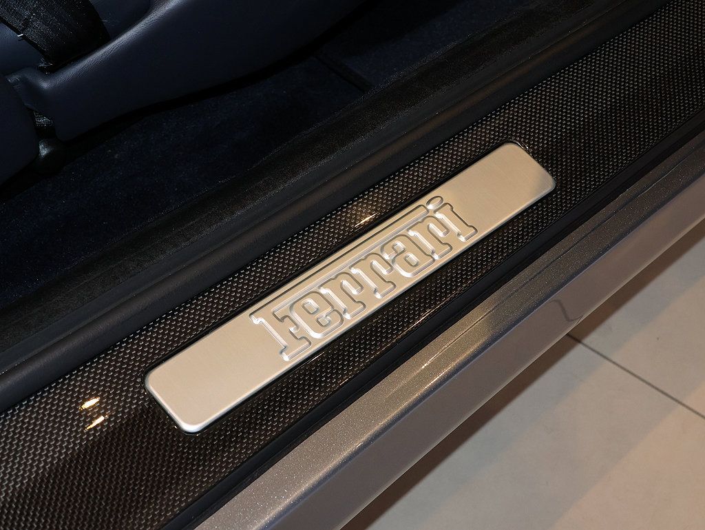 Used 1999 Ferrari 550 Maranello Coupe RWD image 61