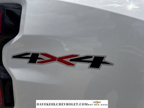 Used 2026 Chevrolet Colorado W/T AWD/4WD image 78