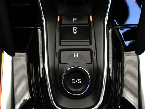 Used 2025 Acura RDX SH-AWD w/ Technology Package image 34