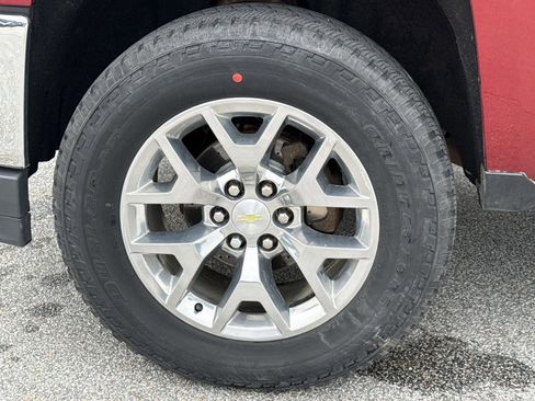 Used 2018 Chevrolet Silverado 1500 LTZ AWD/4WD image 5