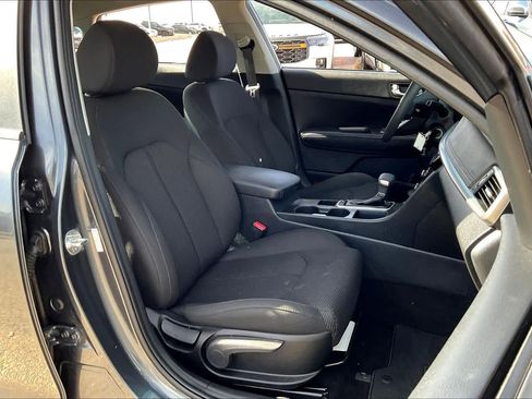 Used 2020 Kia Optima LX image 8