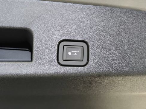 New 2026 Chevrolet Traverse RS w/ LPO, Floor Liner Package FWD image 36