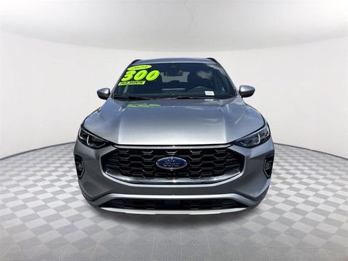 Used 2023 Ford Escape ST-Line Elite image 2