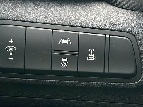 Used 2019 Hyundai Tucson SE image 19