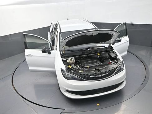 Used 2024 Chrysler Voyager LX FWD image 32