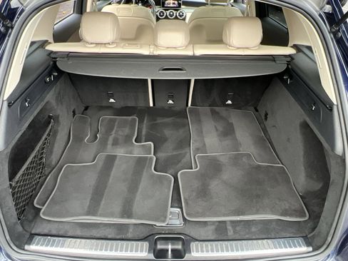 Used 2019 Mercedes-Benz GLC 300 4MATIC image 24