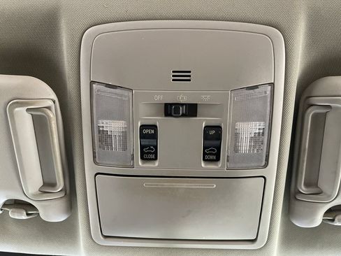 Used 2017 Toyota RAV4 XLE w/ Carpet Mat Package FWD image 29