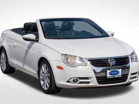 Used 2010 Volkswagen Eos Komfort FWD image 8