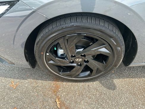 Used 2026 Hyundai Elantra SEL Sport Premium FWD image 12